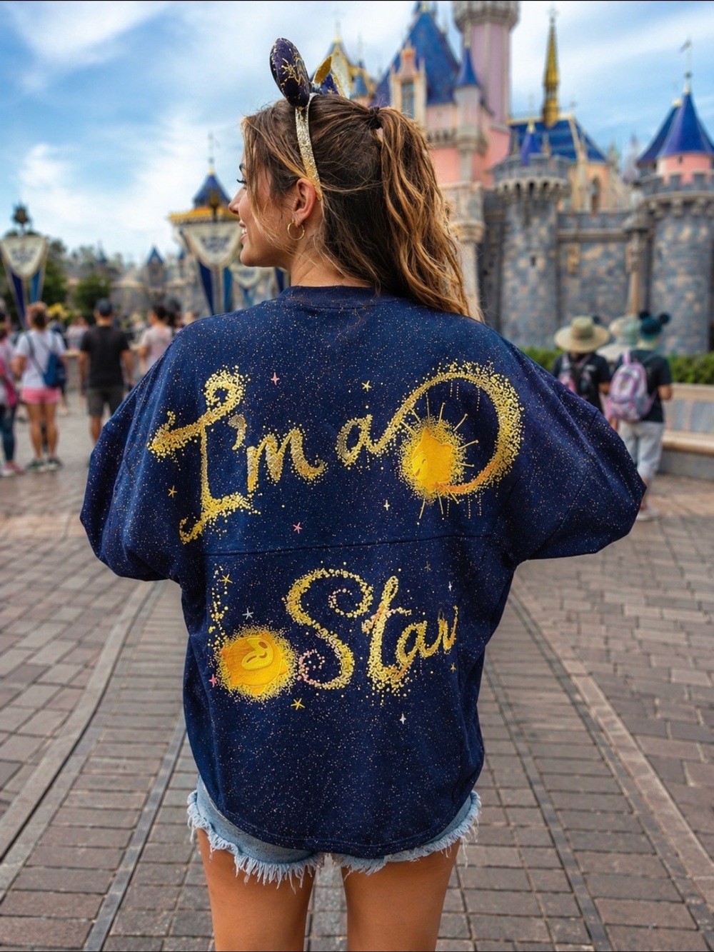 I’m a Star purple glitter Spirit Jersey from the Disney movie Wish NWT L